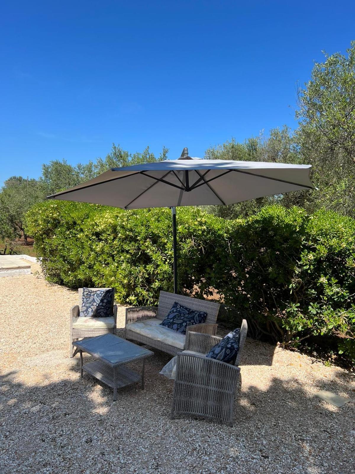 Вилла Trullo La Quercia Остуни Экстерьер фото