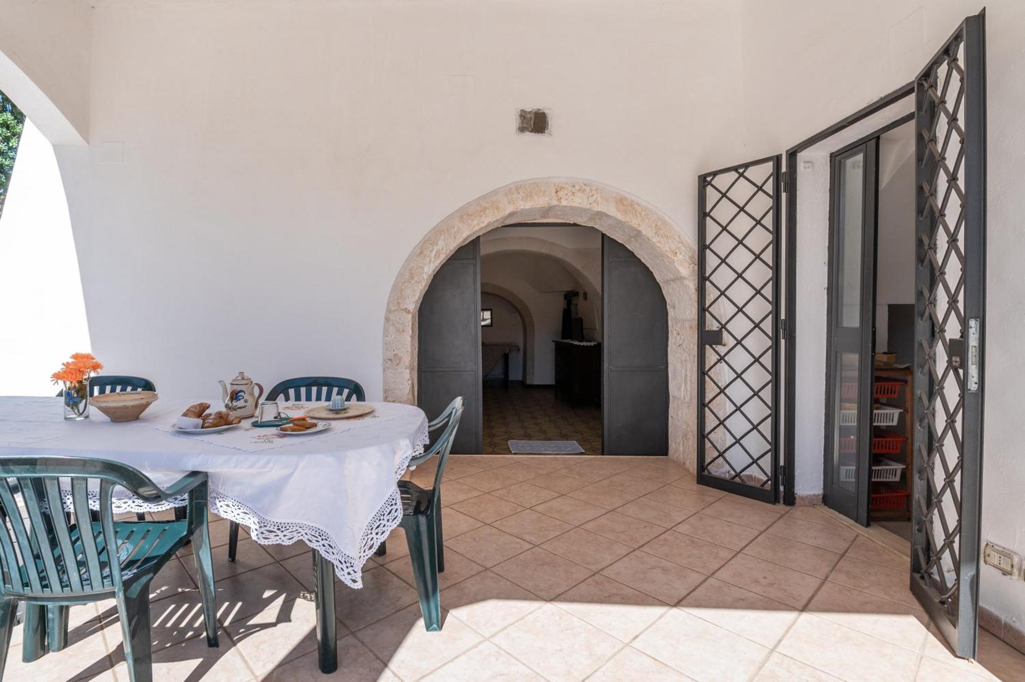 Вилла Trullo La Quercia Остуни Экстерьер фото