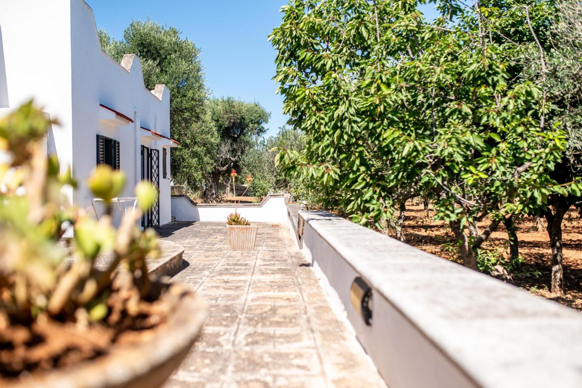 Вилла Trullo La Quercia Остуни Экстерьер фото