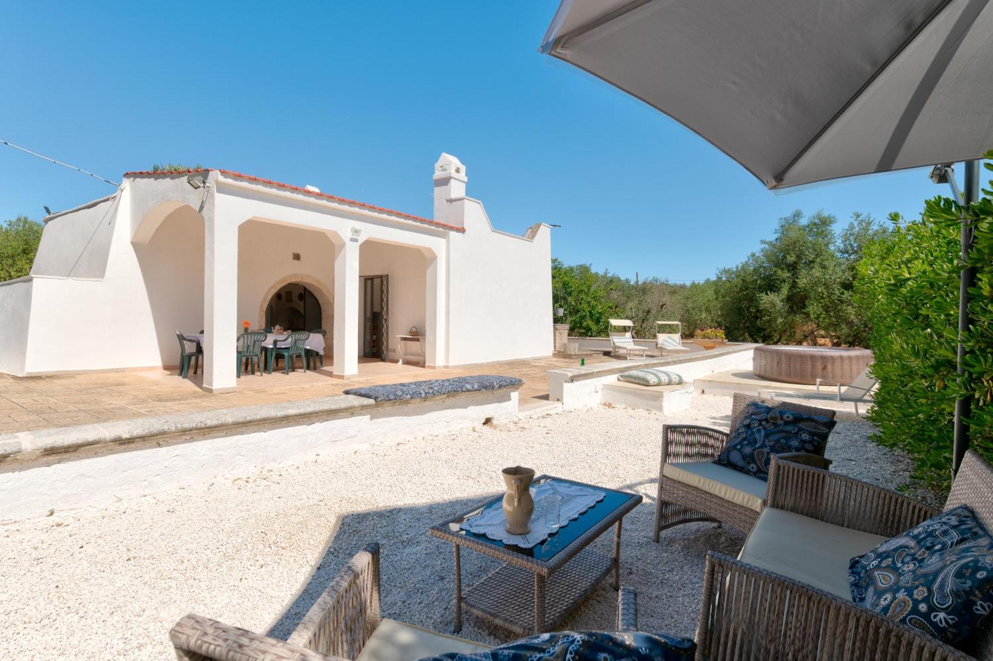 Вилла Trullo La Quercia Остуни Экстерьер фото
